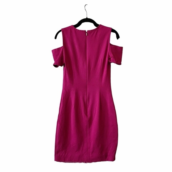 Trina Turk Dress Women's Size 2 Magenta Short Sleeve Wedding Guest Sheath Career - Picture 4 of 6